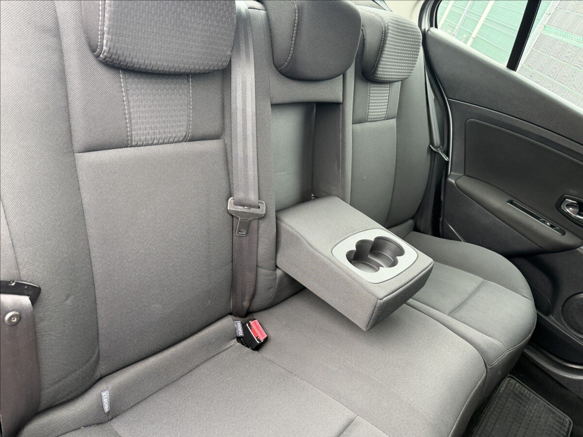 Renault Fluence Sedan 1,6 l 81 kw