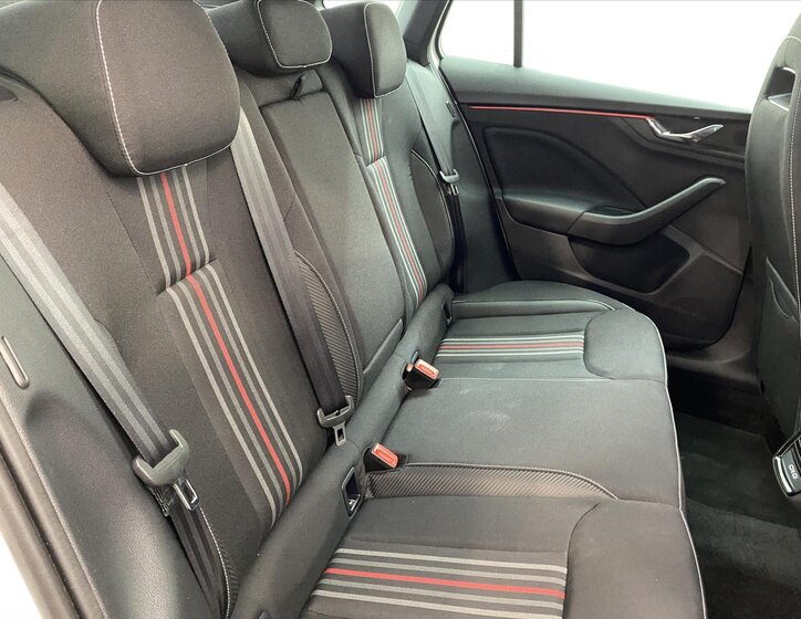 Škoda Kamiq SUV 999,0 85 kw