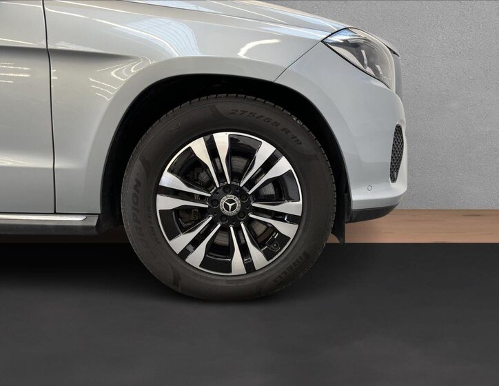 Mercedes-Benz GLS 26