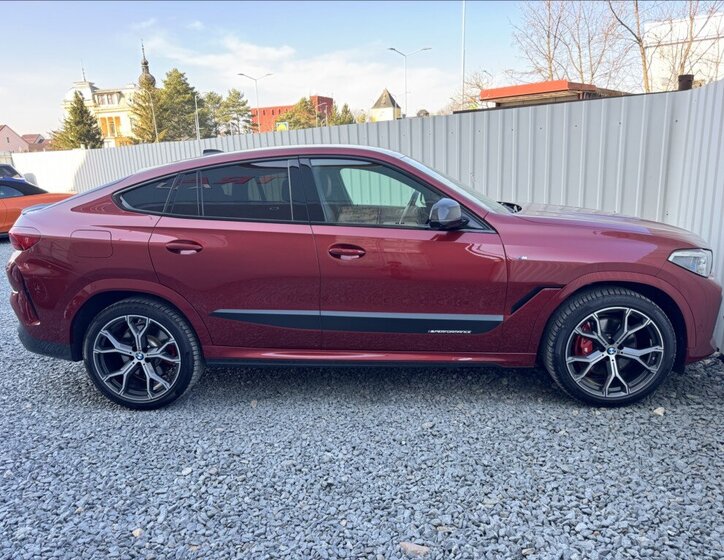 BMW X6 Sedan / Limuzína 3,0 l 210 kw