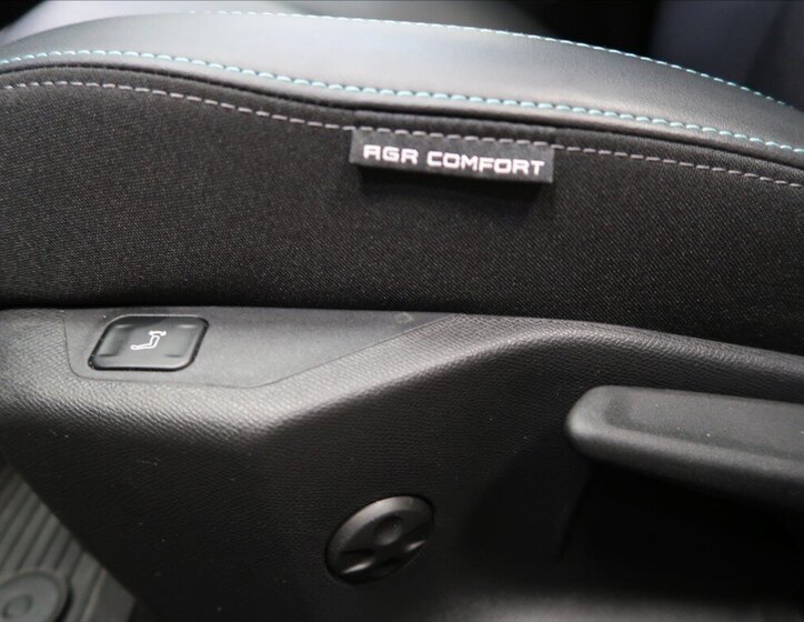 Peugeot 308 Kombi 1,5 l 96 kw