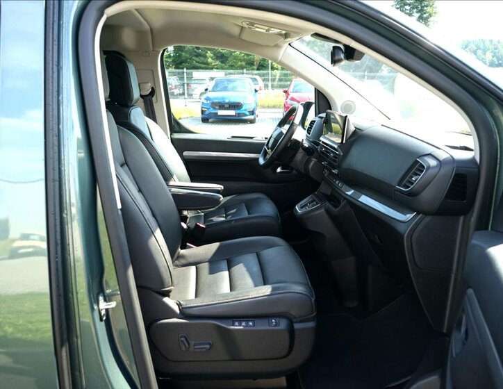 Citroën SpaceTourer MPV 2,2 l 133 kw