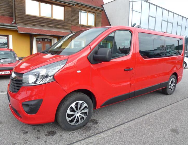 Opel Vivaro 9