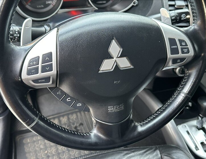 Mitsubishi Outlander 29