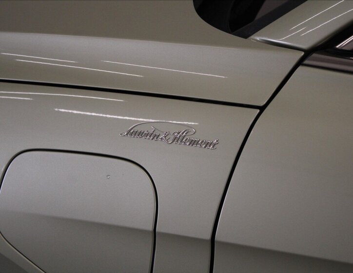 Škoda Superb Kombi 1,5 l 150 kw