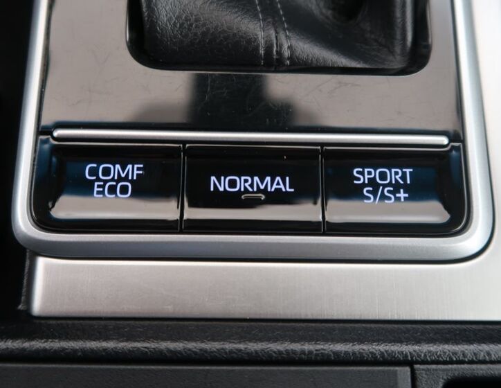 Toyota Land Cruiser 33