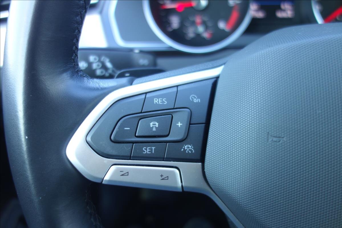 Volkswagen Passat Sedan 2,0 l 110 kw