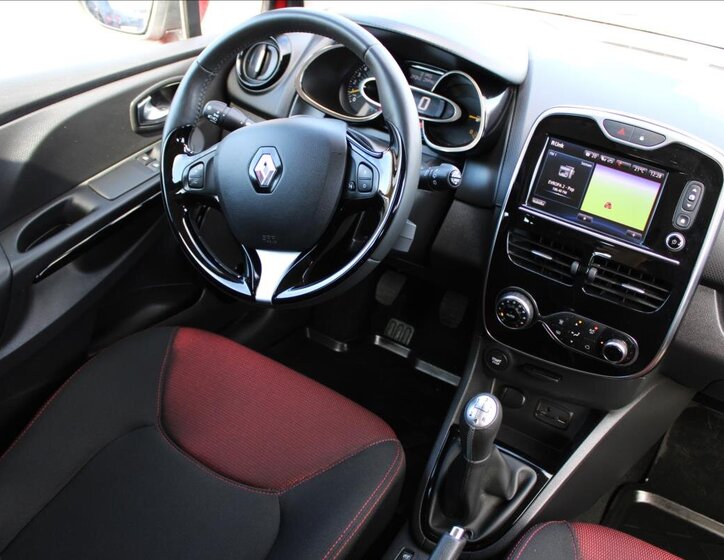 Renault Clio Hatchback 898,0 66 kw