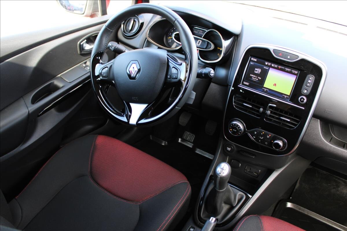 Renault Clio Hatchback 898,0 66 kw