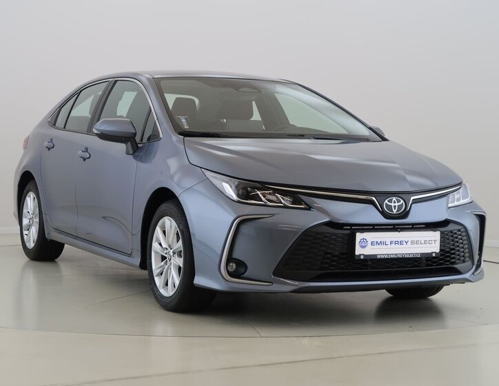 Toyota Corolla Sedan / Limuzína 1,5 l 92 kw