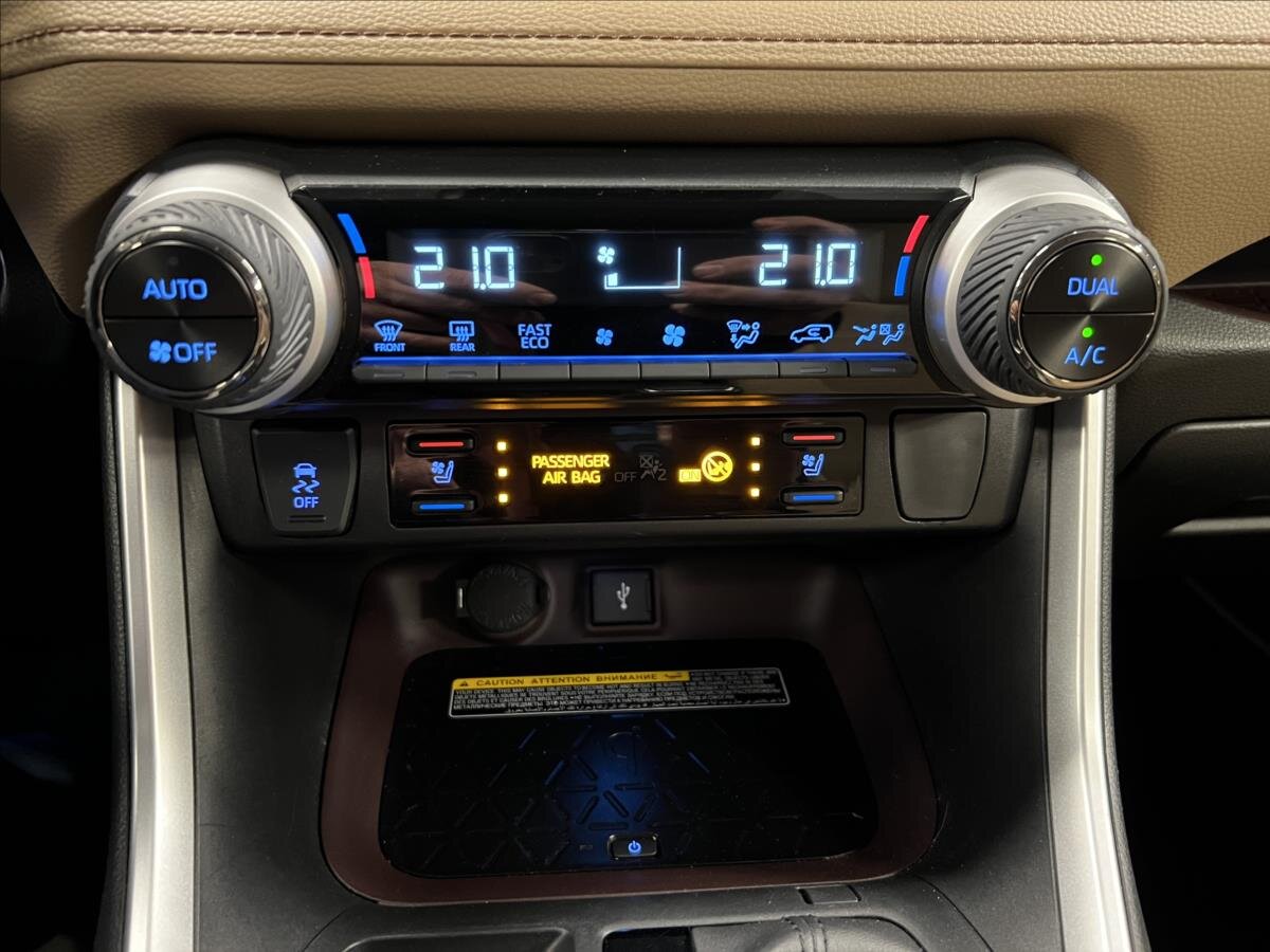 Toyota RAV4 SUV 2,5 l 131 kw