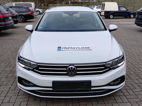 Volkswagen Passat Kombi 2,0 l 110 kw