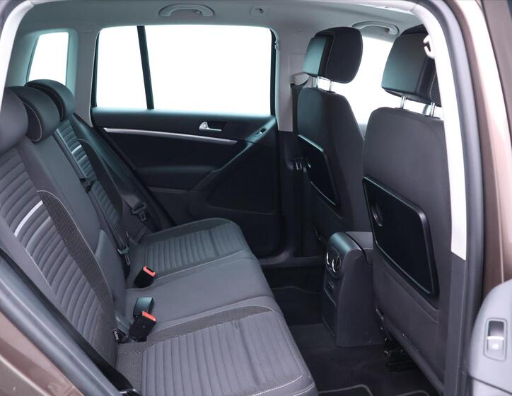 Volkswagen Tiguan 15