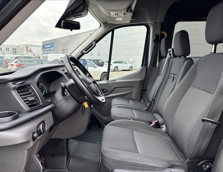 Ford Transit 17