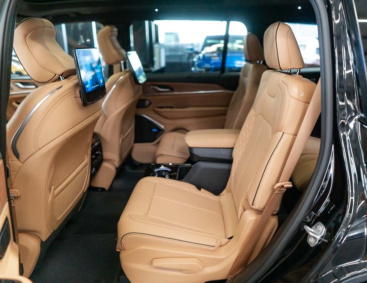 Jeep Grand Cherokee 43