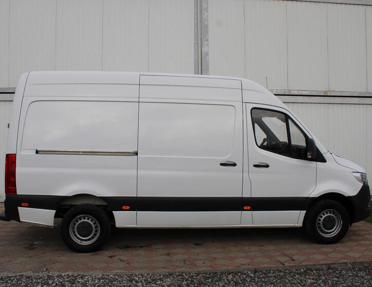 Mercedes-Benz Sprinter 3