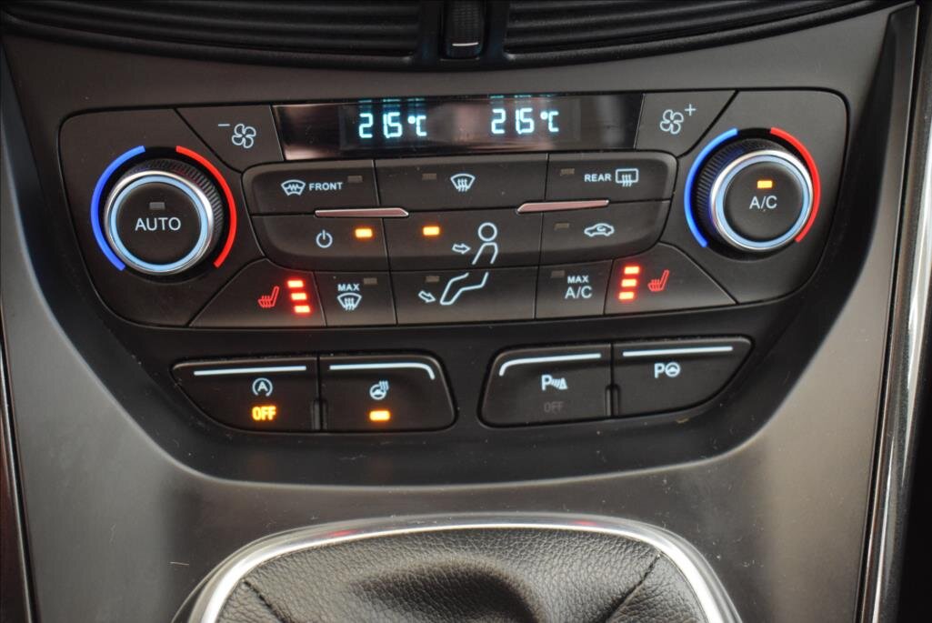 Ford Kuga SUV / Terénní 2,0 l 110 kw