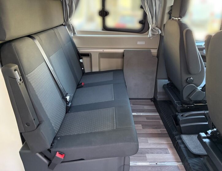 Ford Tourneo Custom Kombi 2,0 l 136 kw