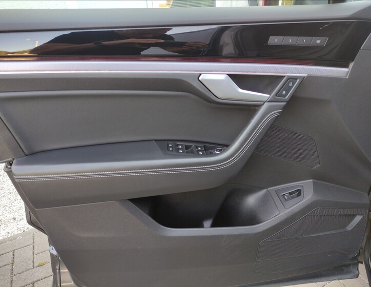 Volkswagen Touareg 10