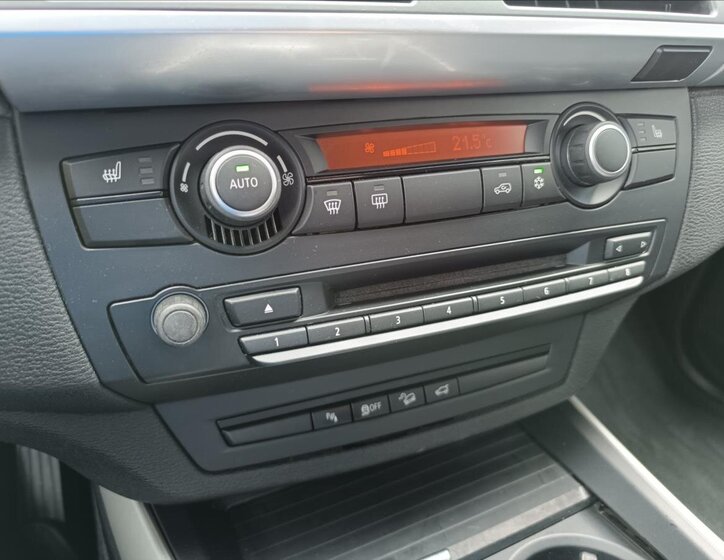 BMW X5 SUV / Terénní 3,0 l 180 kw