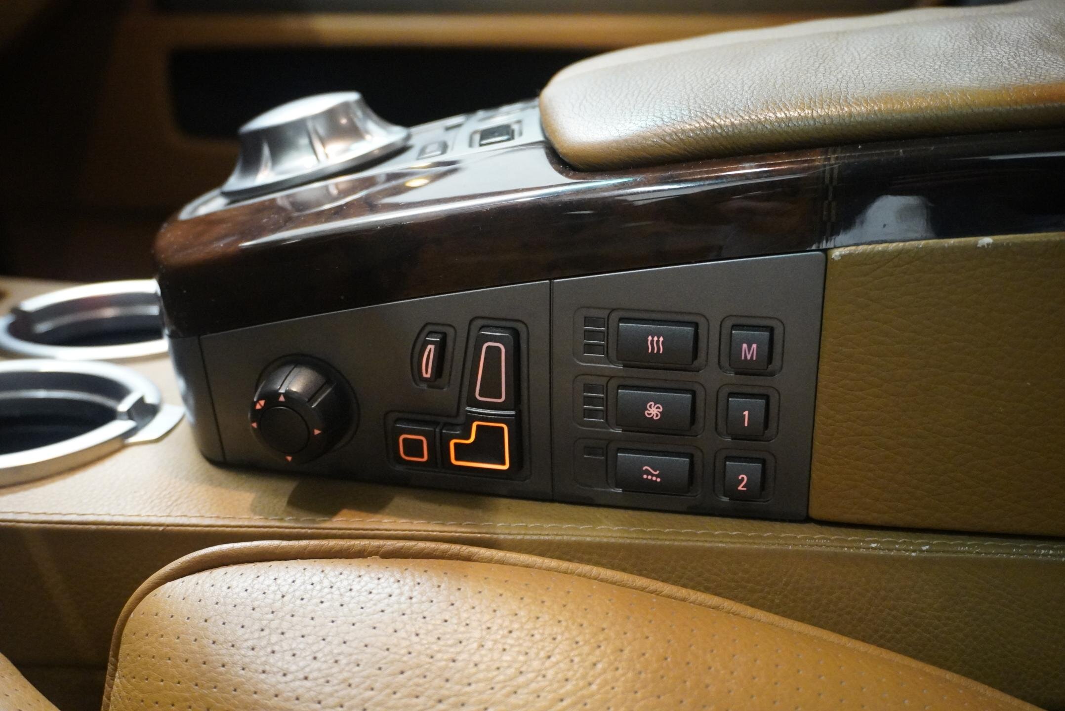 BMW Řada 7 Sedan 6,0 l 327 kw