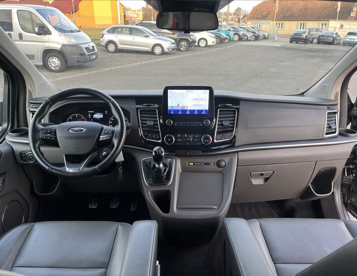 Ford Tourneo Custom Kombi 2,0 l 136 kw