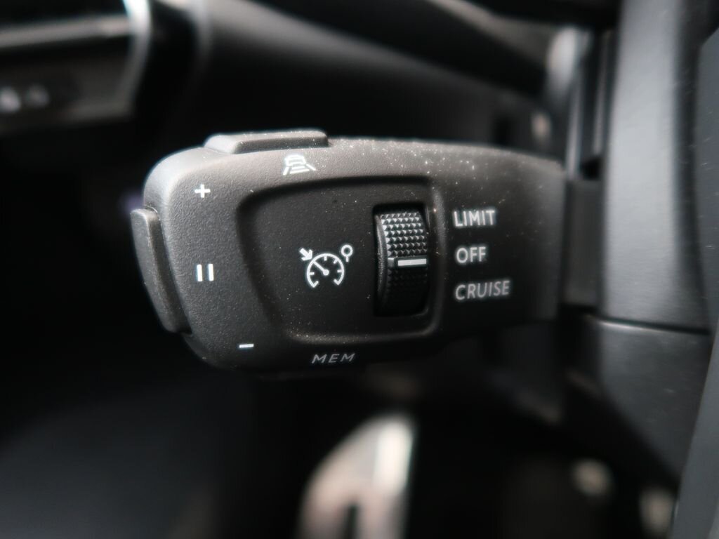 DS Automobiles DS7 Crossback SUV / Terénní 1,5 l 96 kw