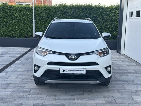 Toyota RAV4 SUV / Terénní 2,0 l 112 kw