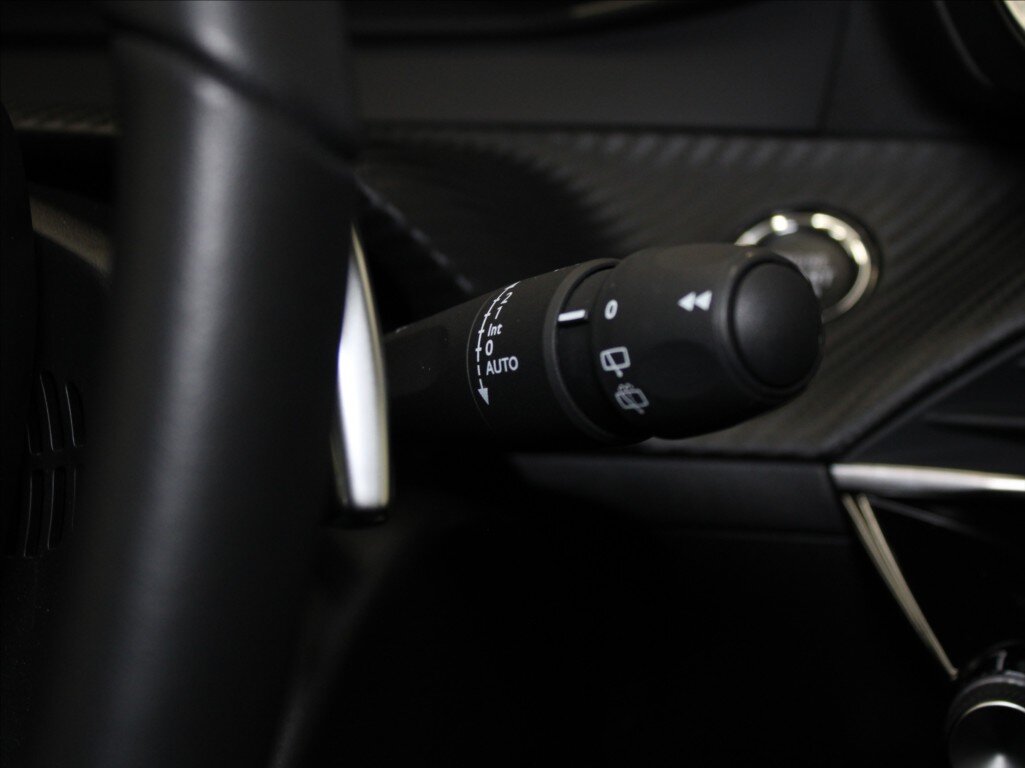 Peugeot 208 Hatchback 1,2 l 74 kw