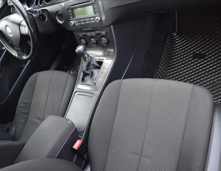 Volkswagen Passat Kombi 1,9 l 77 kw