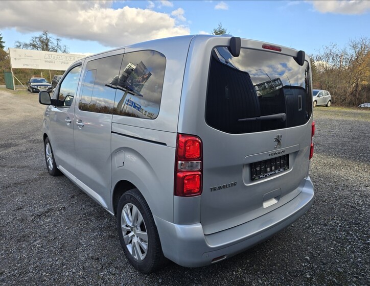Peugeot Traveller 7