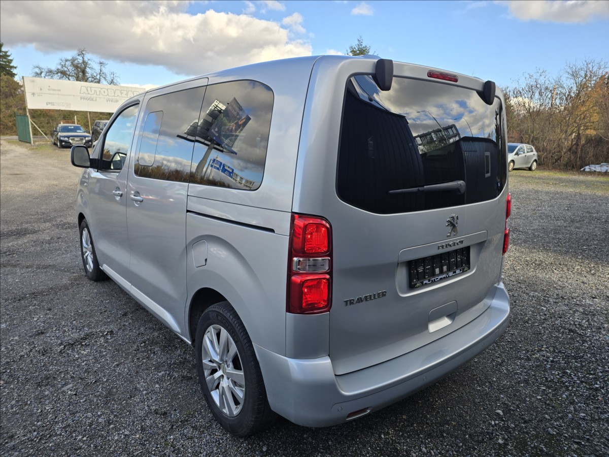 Peugeot Traveller