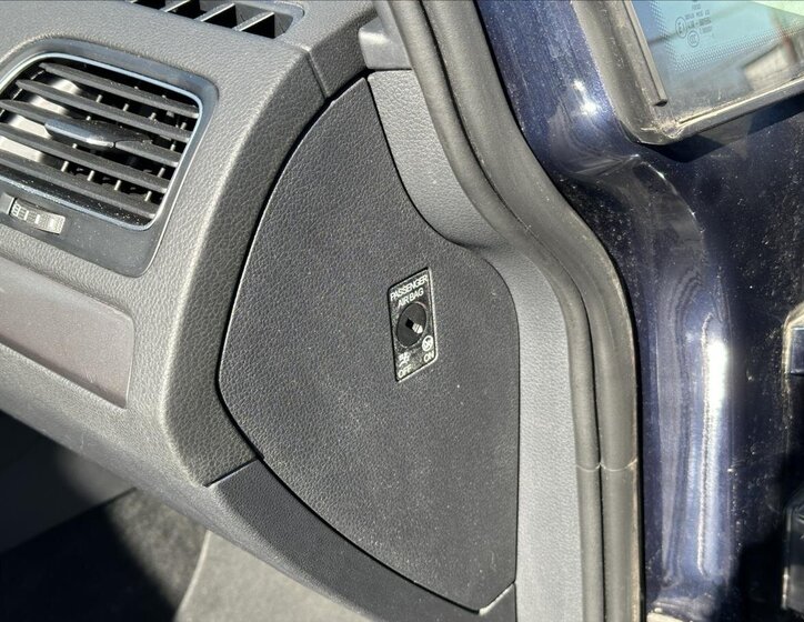 Volkswagen Golf Hatchback 1,2 l 63 kw