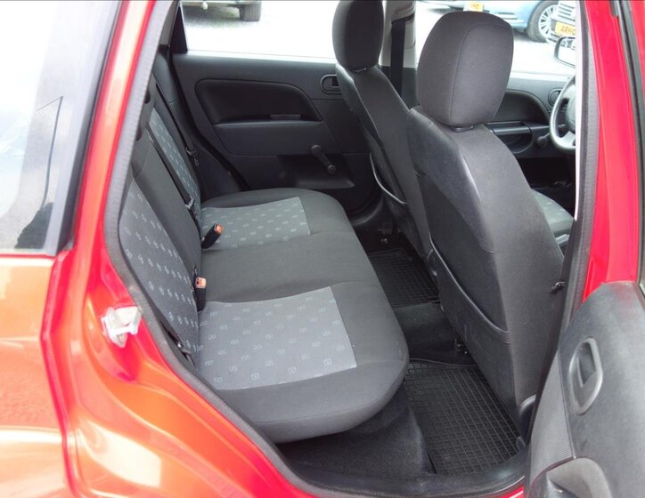 Ford Fiesta Hatchback 1,3 l 51 kw