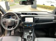 Toyota Hilux 19