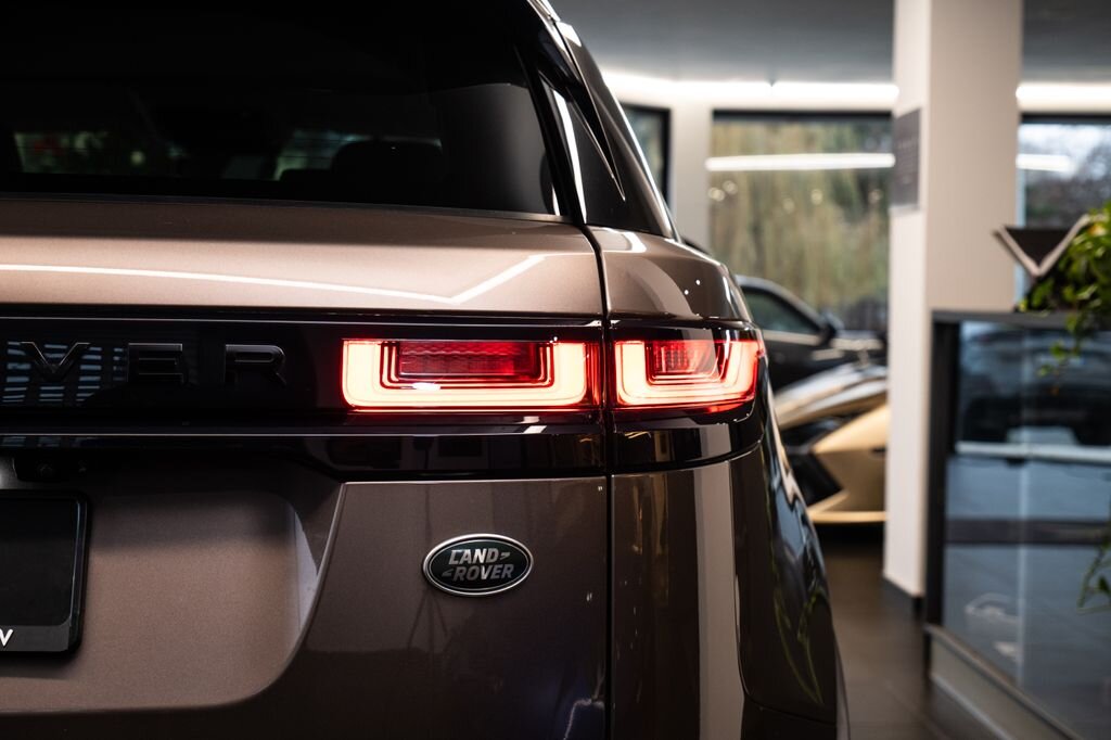 Land Rover Range Rover Velar SUV 3,0 l 221 kw