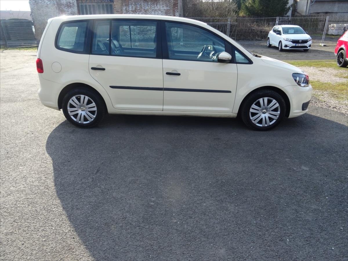 Volkswagen Touran Kombi 1,6 l 77 kw