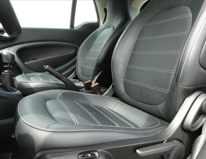 Smart Fortwo Hatchback 898,0 66 kw