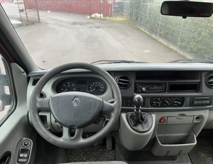 Renault Master Skříň 2,5 l 74 kw