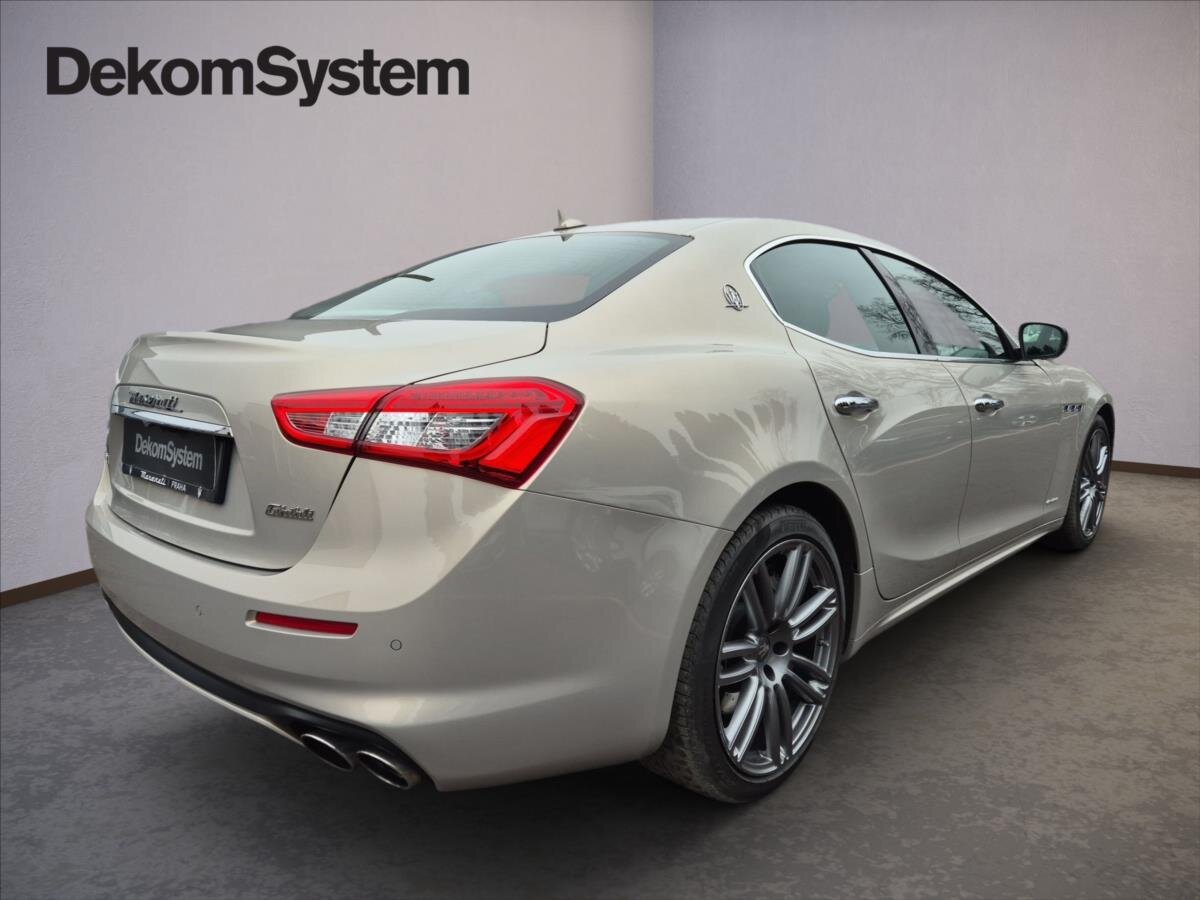 Maserati Ghibli Sedan 3,0 l 316 kw