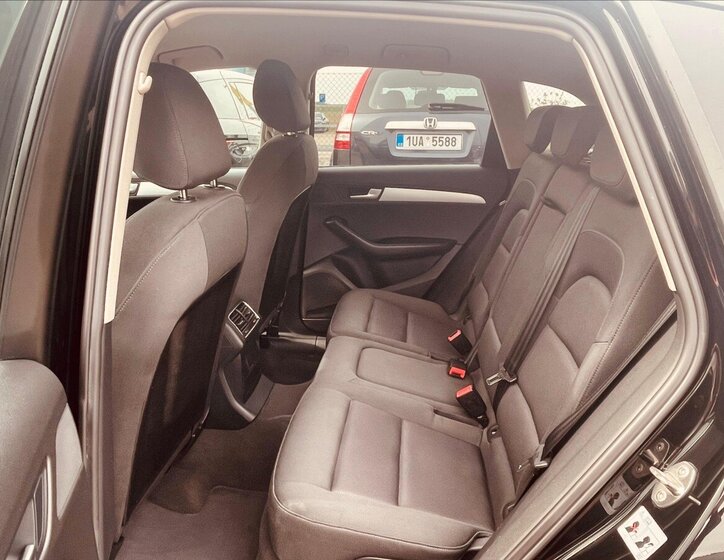 Audi Q5 SUV / Terénní 2,0 l 155 kw