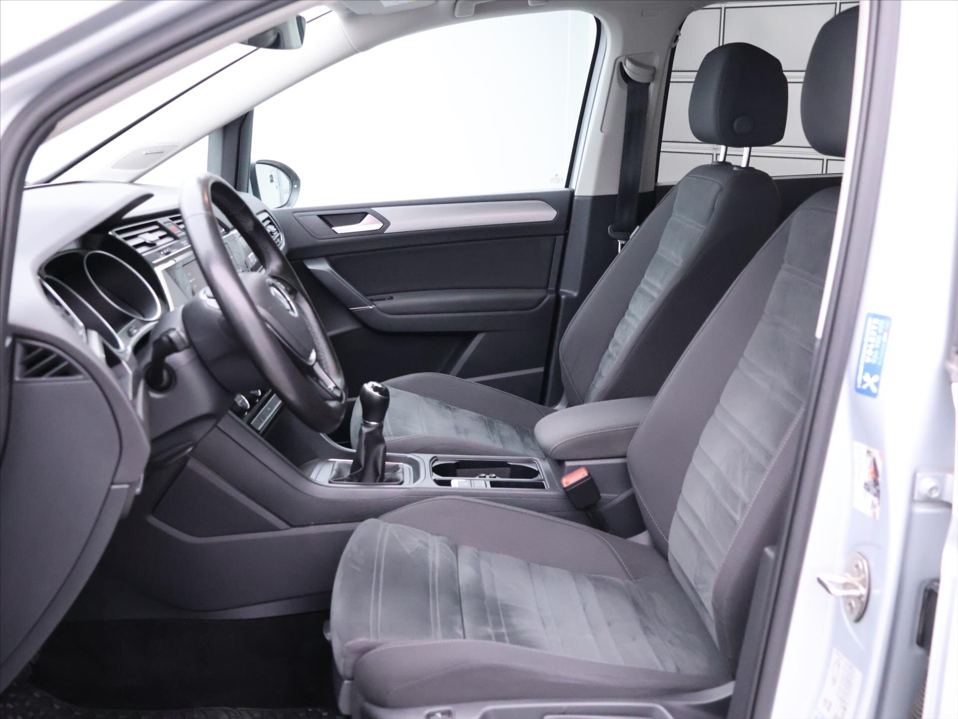 Volkswagen Touran Kombi 1,6 l 85 kw