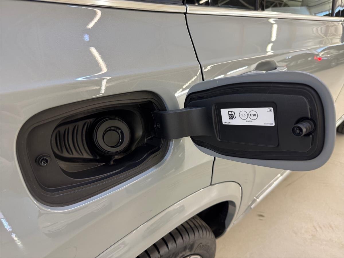 Volvo XC90 SUV 2,0 l 184 kw