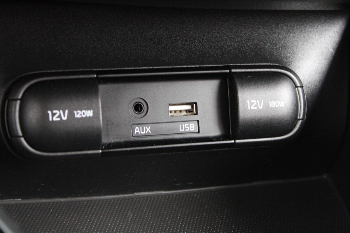 KIA Soul Hatchback 1,6 l 97 kw