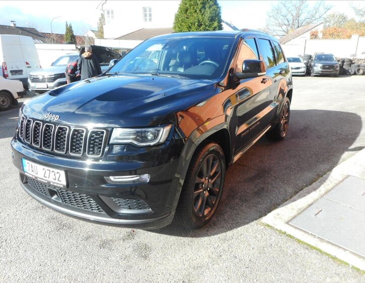 Jeep Grand Cherokee 1