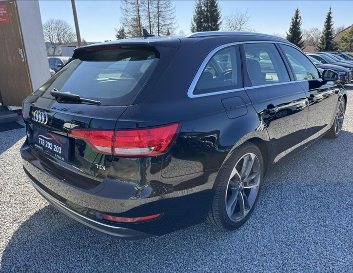 Audi A4 Kombi 2,0 l 140 kw