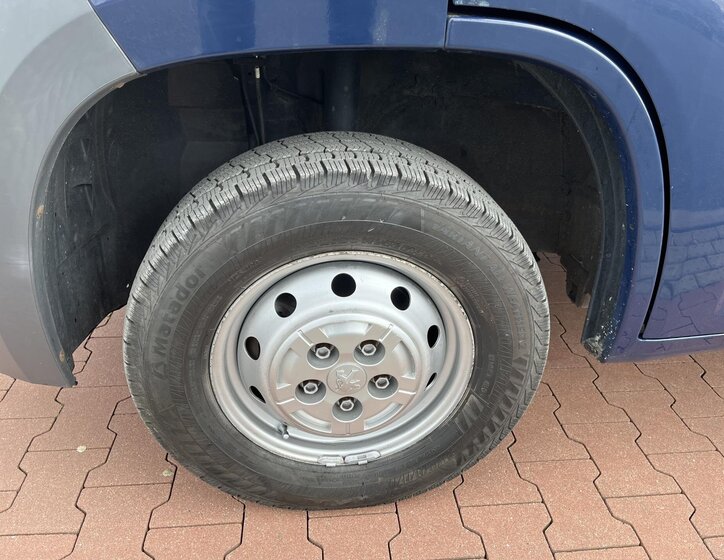 Peugeot Boxer Skříň 2,2 l 81 kw