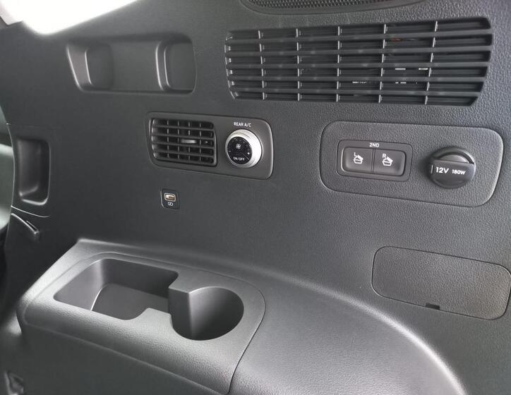 Hyundai Santa Fe SUV 1,6 l 195 kw