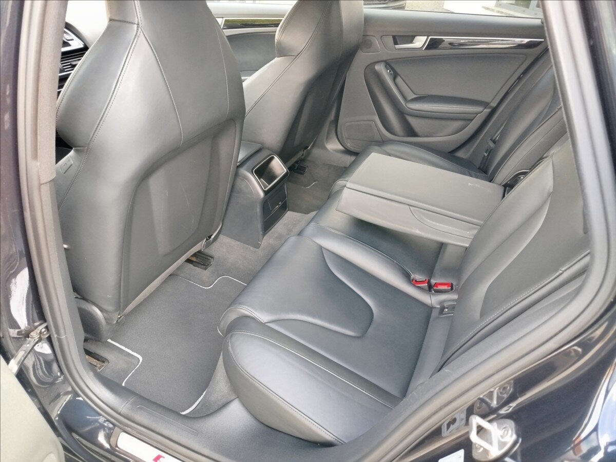 Audi A4 Kombi 2,0 l 140 kw