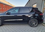 Porsche Cayenne SUV 3,0 l 250 kw